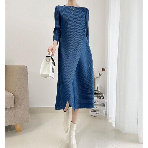 Brand New Pleats Fab...